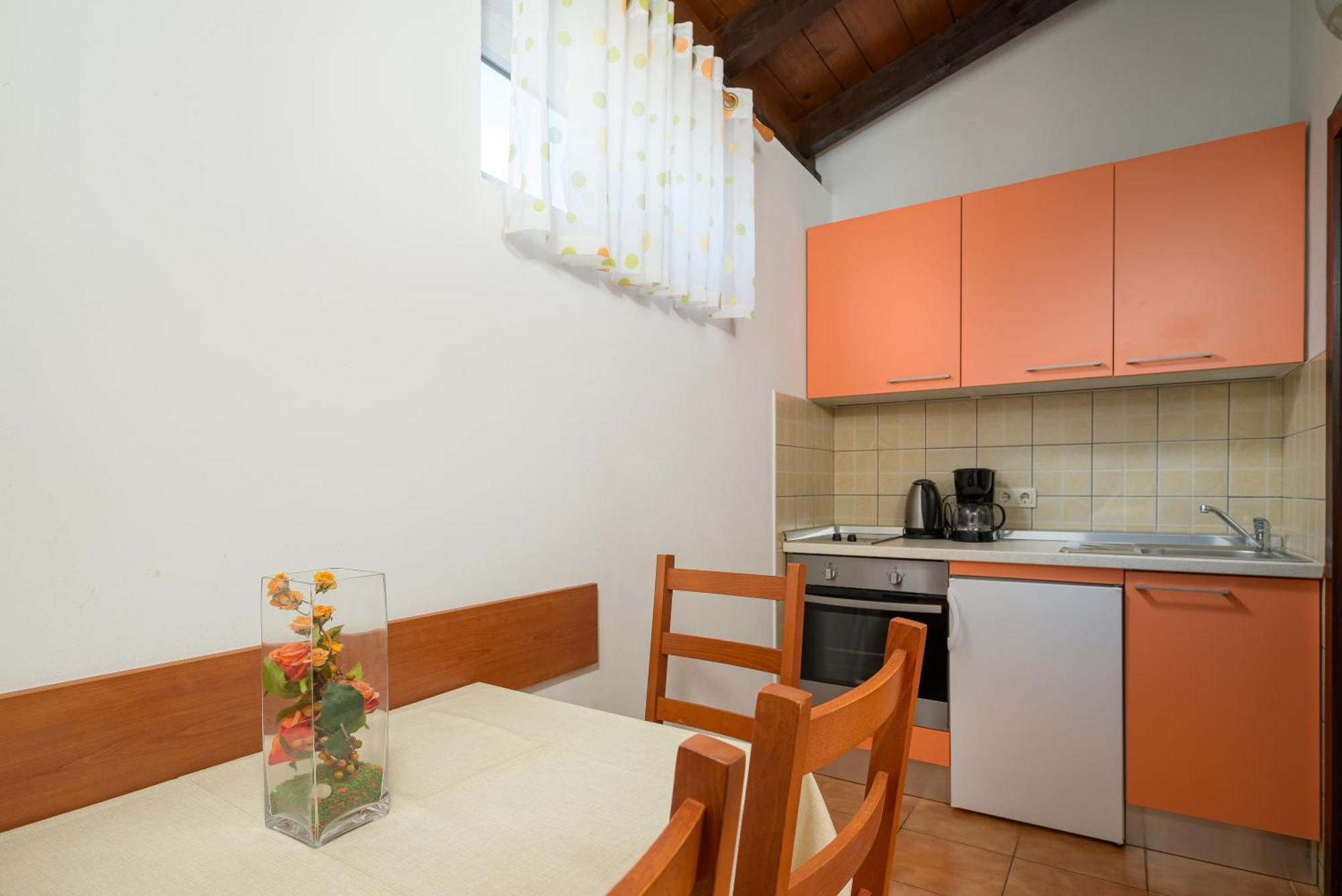 Apartment Pinjola Porec Exterior photo